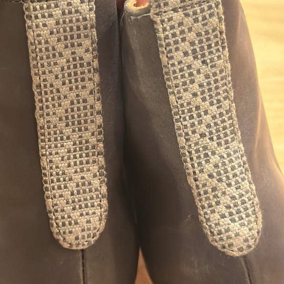 Root collective grey Chelsea boot excellent - Picture 7 of 10